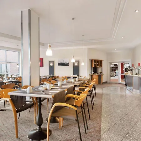 Ramada By Wyndham Bottrop City-3